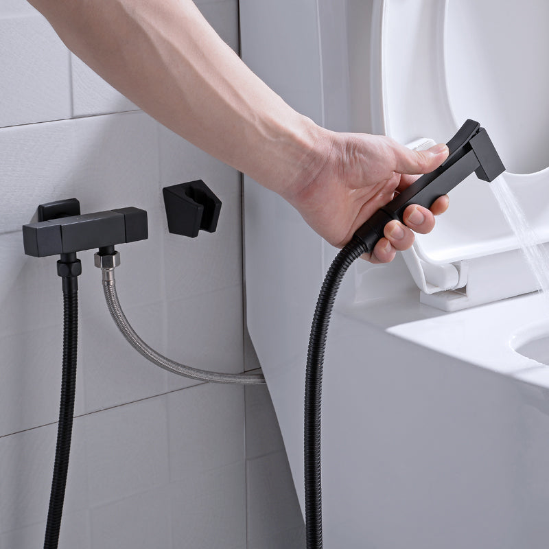 Bathroom cleaning nozzle spray